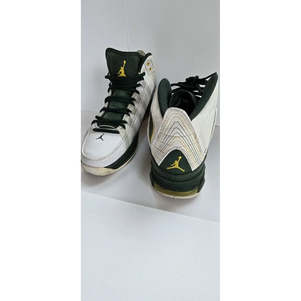 Mens Size 9.5 - 2010 Air Jordan Take Flight St. Patrick 414825-107